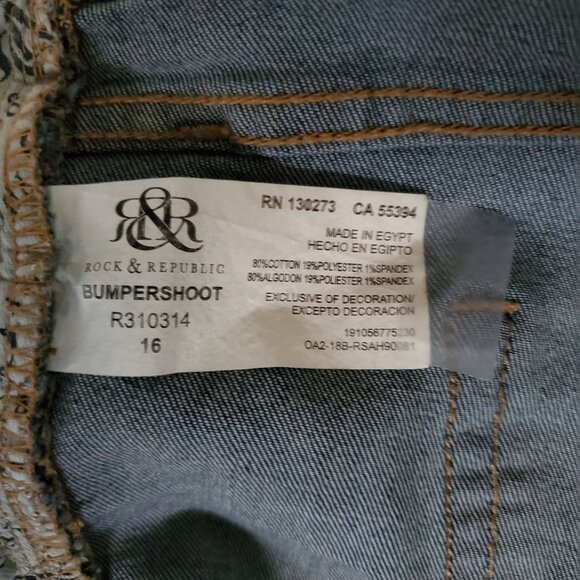 Rock & Republic Women's Blue Medium Wash Bumpershoot Frayed Hem Denim Shorts 16 - Picture 5 of 11